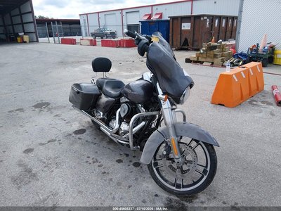 2014 Harley-Davidson FLHXS