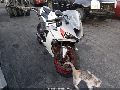 2025 Kawasaki Ninja ZX-6R