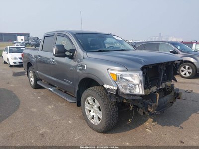 2017 Nissan Titan