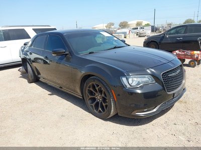 2018 Chrysler 300