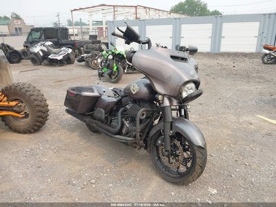 2014 Harley-Davidson FLHXS