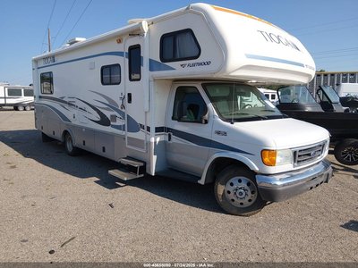 2004 Ford E-450 Cutaway
