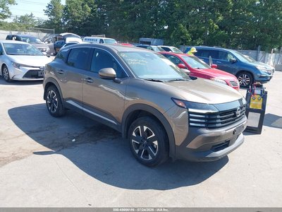 2025 Nissan Kicks