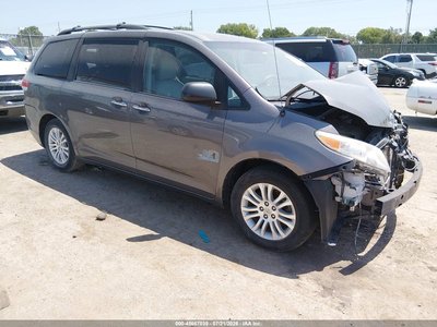 2013 Toyota Sienna