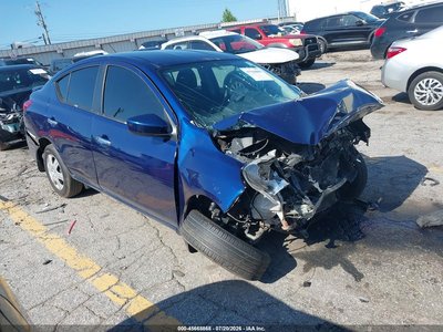 2018 Nissan Versa