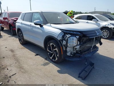 2024 Mitsubishi Outlander
