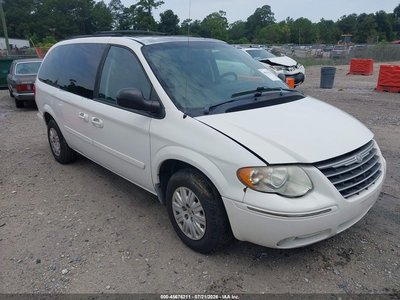 2005 Chrysler Town & Country