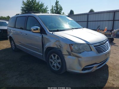 2011 Chrysler Town & Country