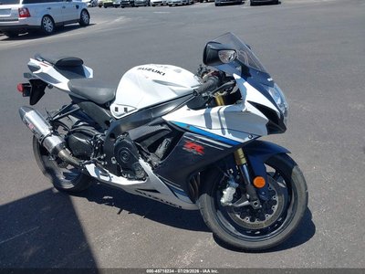 2023 Suzuki GSX-R750