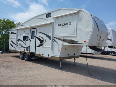 2013 Forest River Rockwood Signature Ultra Lite 5th Whl Travel Trailer