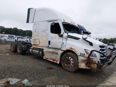 2025 Freightliner New Cascadia 126