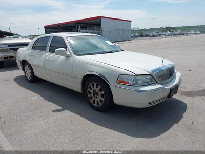 2006 Lincoln Town Car