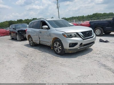 2020 Nissan Pathfinder