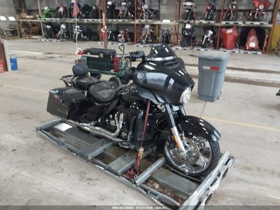 2015 Harley-Davidson FLHXSE