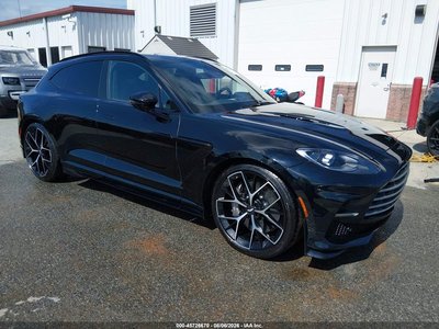 2025 Aston Martin DBX