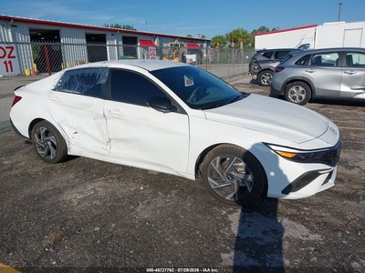 2025 Hyundai Elantra Hybrid