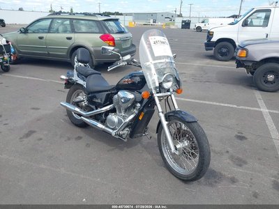 2000 Honda Vt600