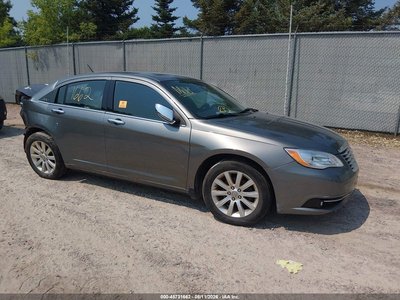 2013 Chrysler 200