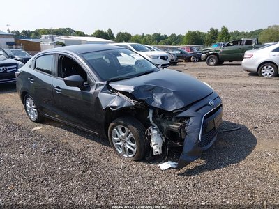 2017 Toyota Yaris