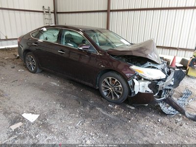 2016 Toyota Avalon