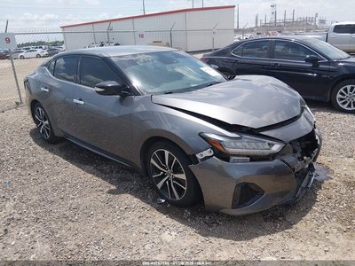 2021 Nissan Maxima