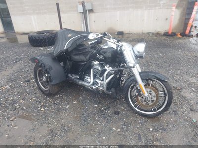 2022 Harley-Davidson Freewheeler