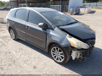 2014 Toyota Prius V