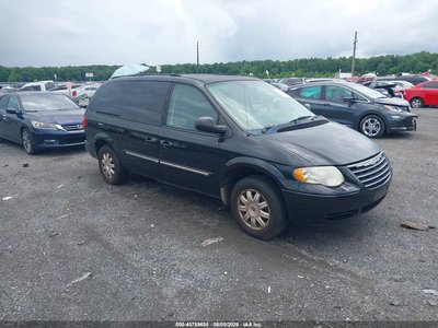 2006 Chrysler Town & Country