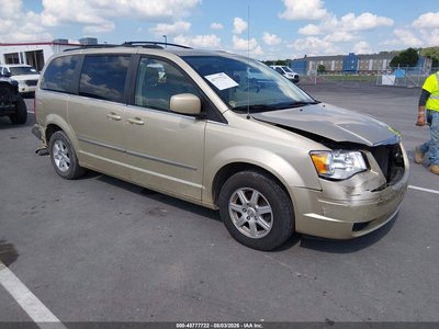 2010 Chrysler Town & Country
