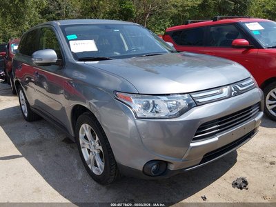 2014 Mitsubishi Outlander