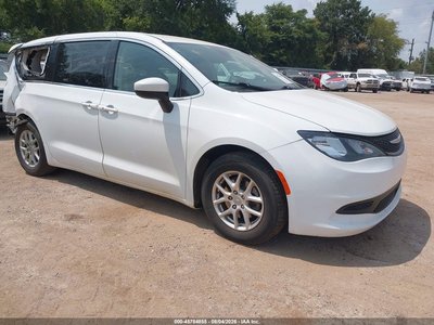 2023 Chrysler Voyager