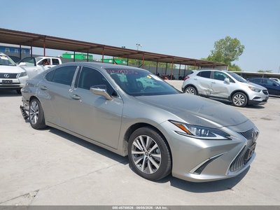 2021 Lexus ES
