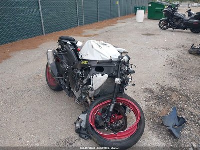 2025 Suzuki GSX-R600