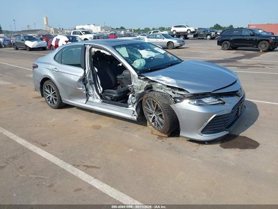 2024 Toyota Camry Hybrid