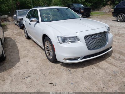 2016 Chrysler 300C