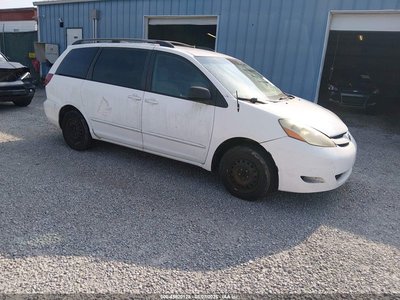 2005 Toyota Sienna