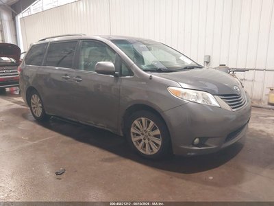 2012 Toyota Sienna