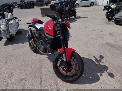 2025 Ducati Monster