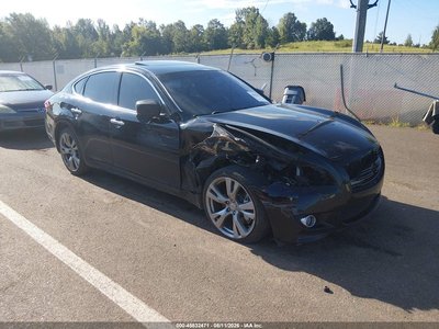 2014 Infiniti Q70
