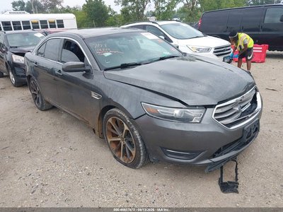 2016 Ford Taurus