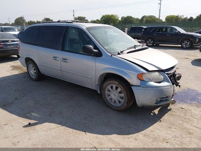 2005 Chrysler Town & Country