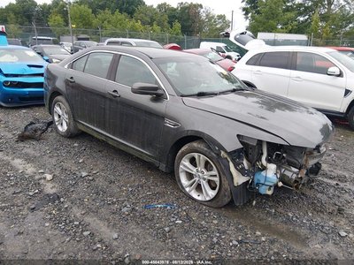 2016 Ford Taurus