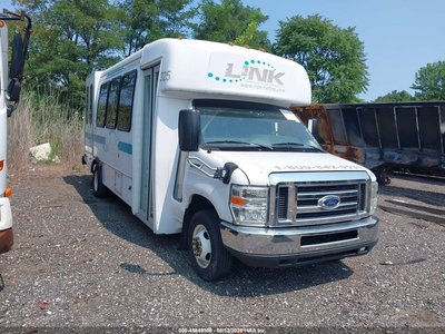 2016 Ford E-450 Cutaway