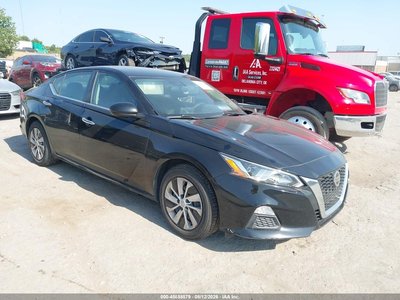 2020 Nissan Altima