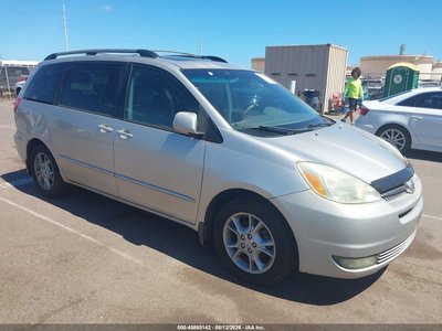 2004 Toyota Sienna