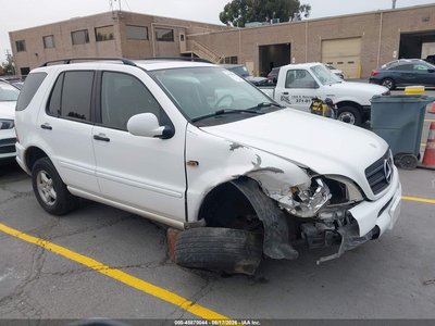2000 Mercedes-Benz M-Class