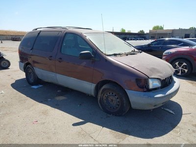 2000 Toyota Sienna