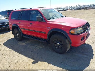 2001 Mitsubishi Montero