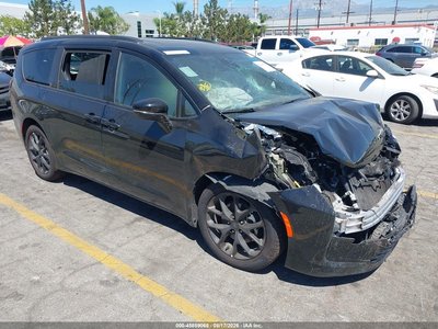 2027 Chrysler Pacifica