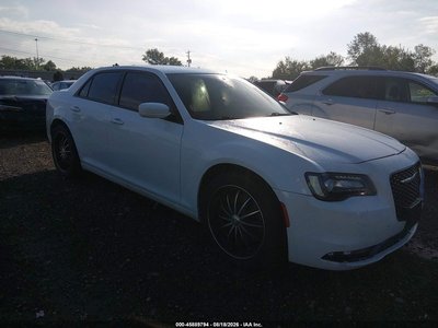2018 Chrysler 300